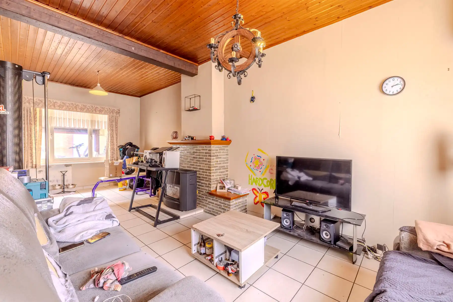 Volledig te renoveren woning met 2 slpks en garage op 540m2 foto 2
