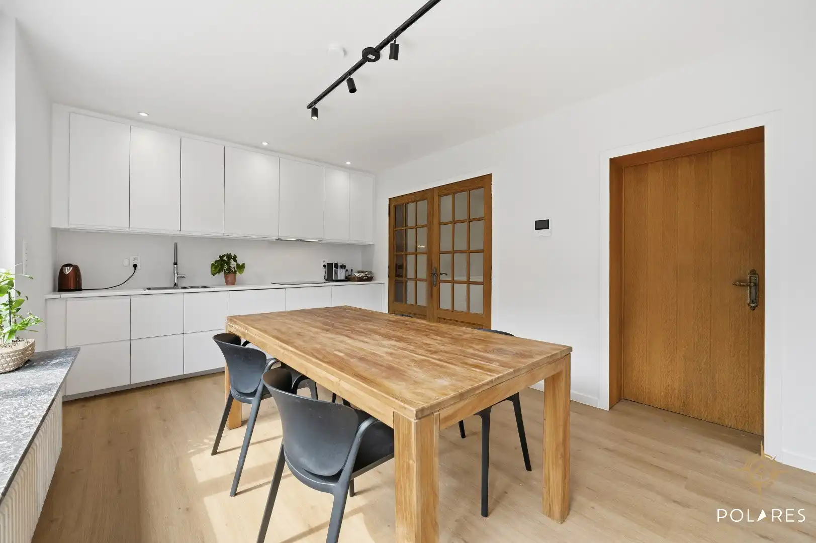 Volledige gerenoveerde 3-gevel woning op toplocatie in Heverlee foto 9