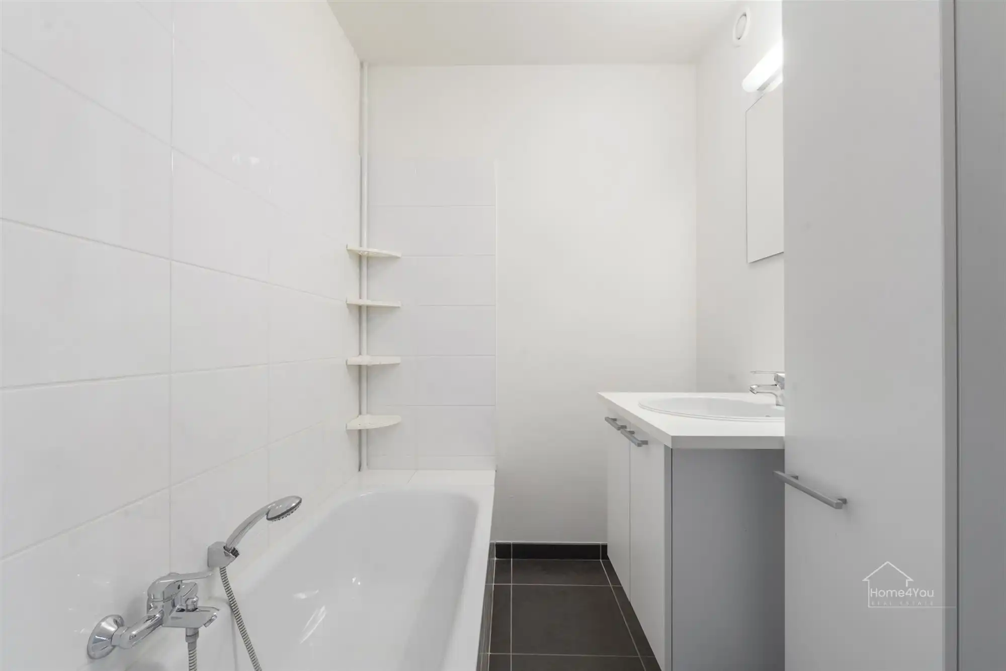 2-slaapkamerappartement met 2 badkamers op toplocatie foto 12