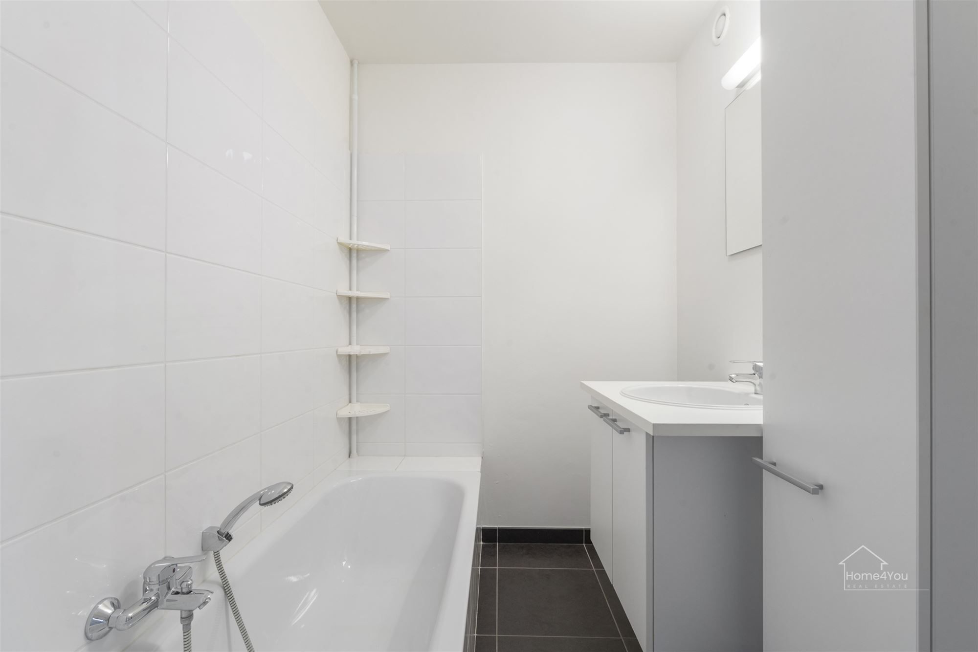 2-slaapkamerappartement met 2 badkamers op toplocatie foto 12