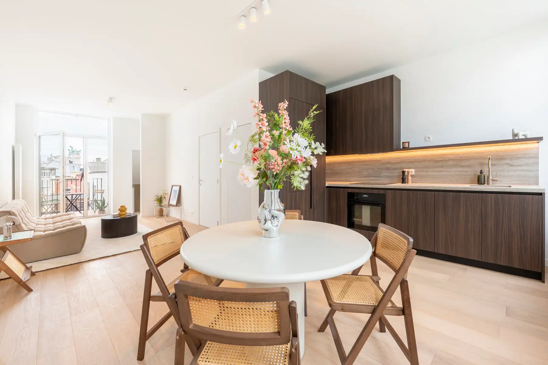 Zonnig Zuid-appartement met KMSKA-view foto {{pictureIndex}}