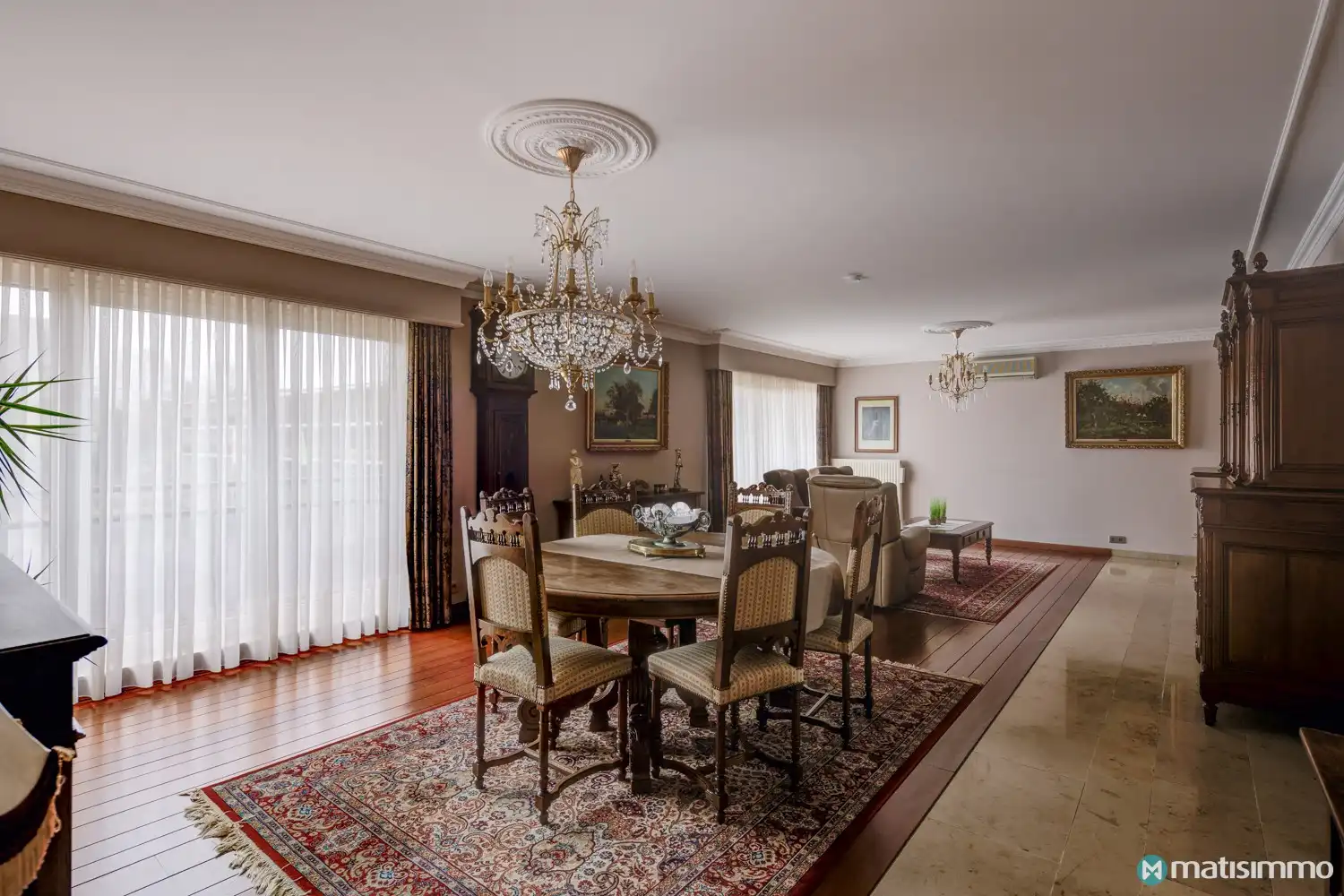 ZEER RUIM ENERGIEZUINIG APPARTEMENT MET 3 SLAAPKAMERS MET PARKEERPLAATS IN HET CENTRUM VAN AS foto 2