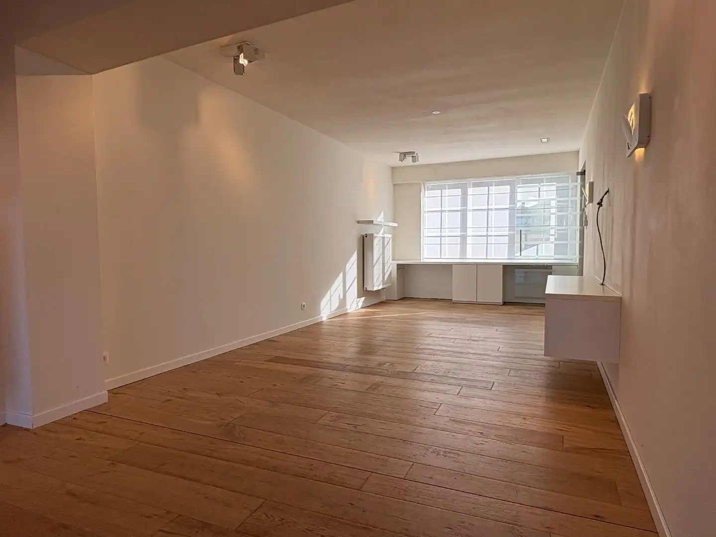 Hedendaagse woning met tuin en 1 slaapkamer te Heule. foto 5