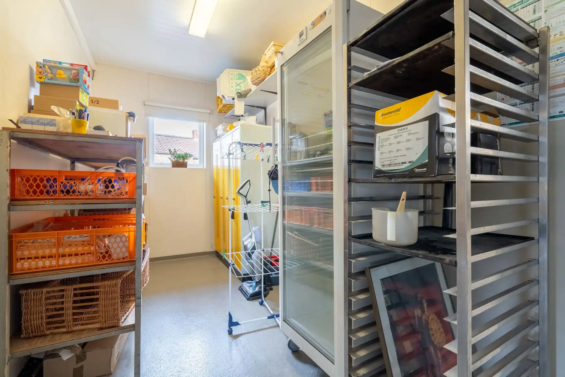 Huis met commercieel pand te koop in Grootlo! foto 23