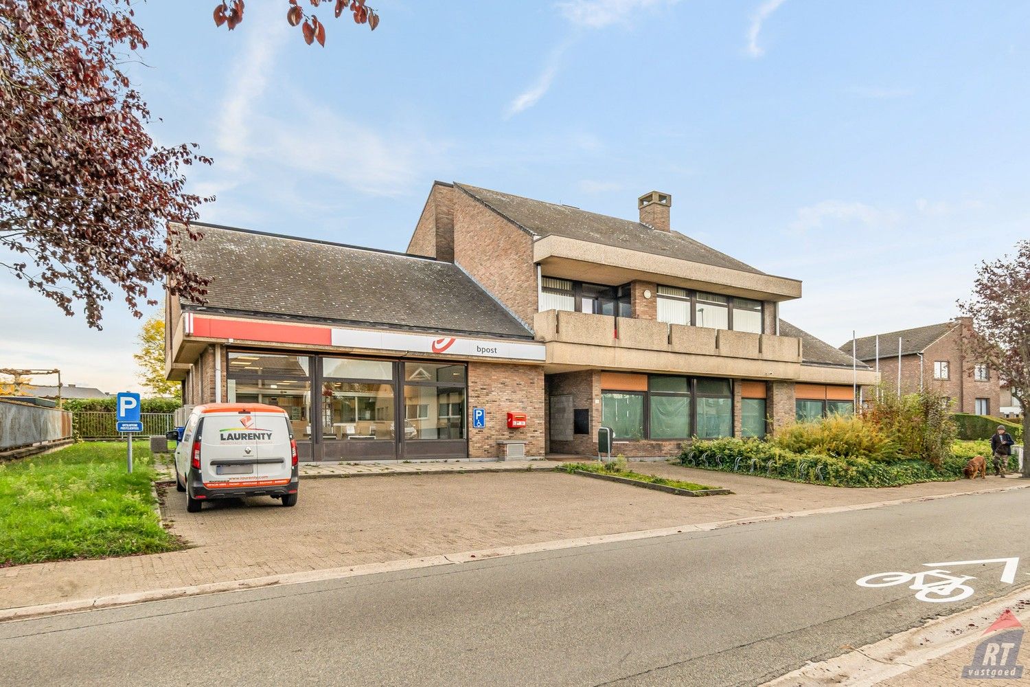 Opbrengsteigendom bestaande uit 2 handelsruimtes en een ruim appartement foto 24