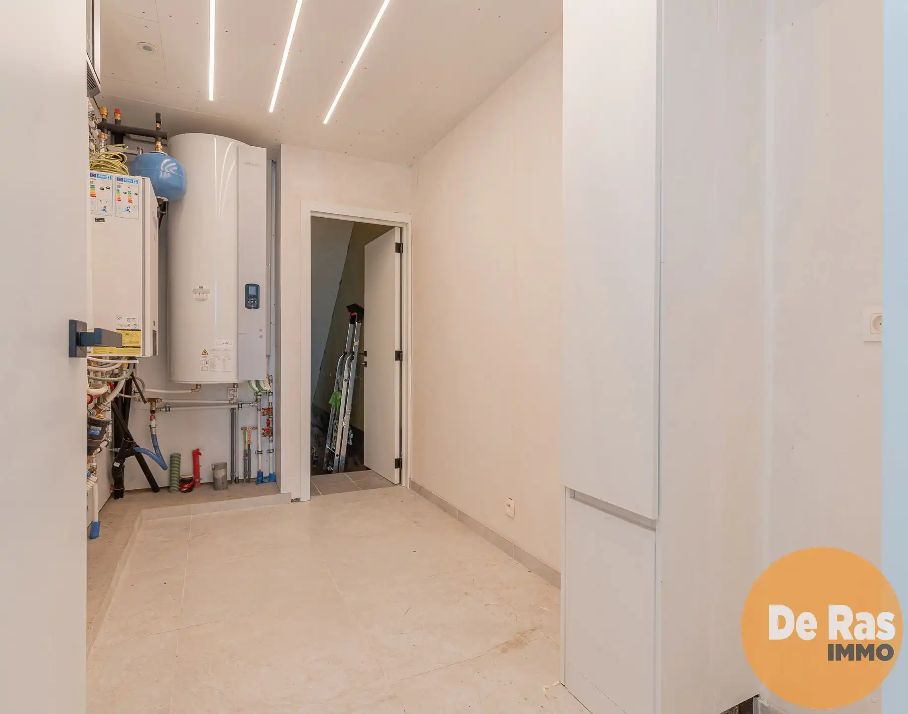 WICHELEN - Exclusief gerenoveerde woning met charme foto 9