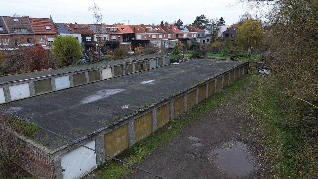 30 GARAGES VLAK BIJ HET CENTRUM VAN MECHELEN foto 4