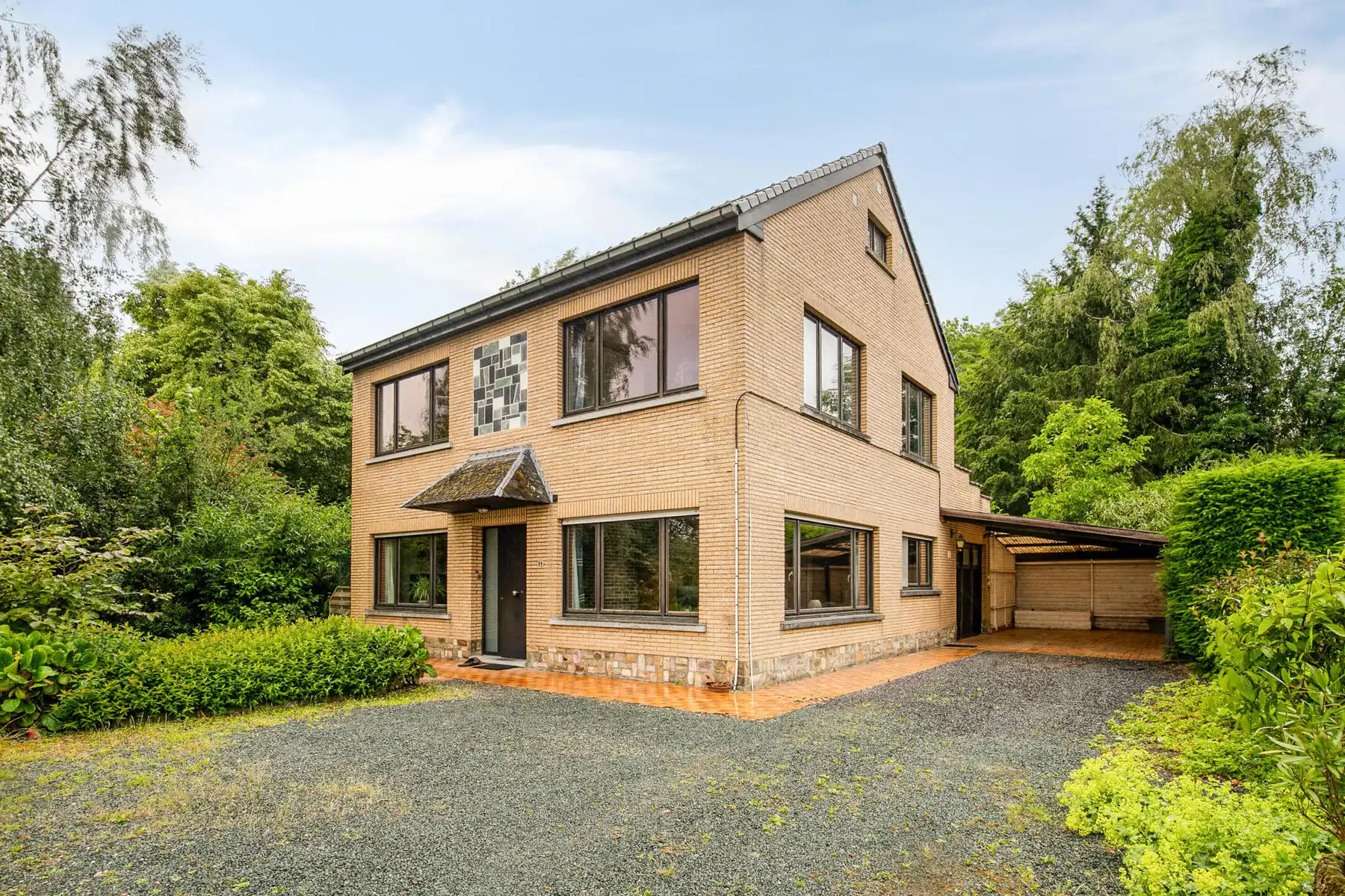 Hoofdfoto van de publicatie: Centrum Sint-Martens-Bodegem: rustig gelegen woning