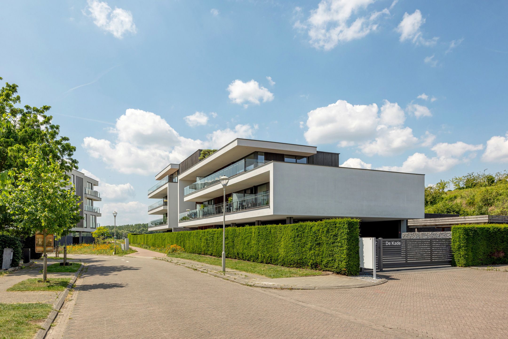 Hoogwaardig appartement met 2 slpks en terras (105m² + 19m²) foto {{pictureIndex}}