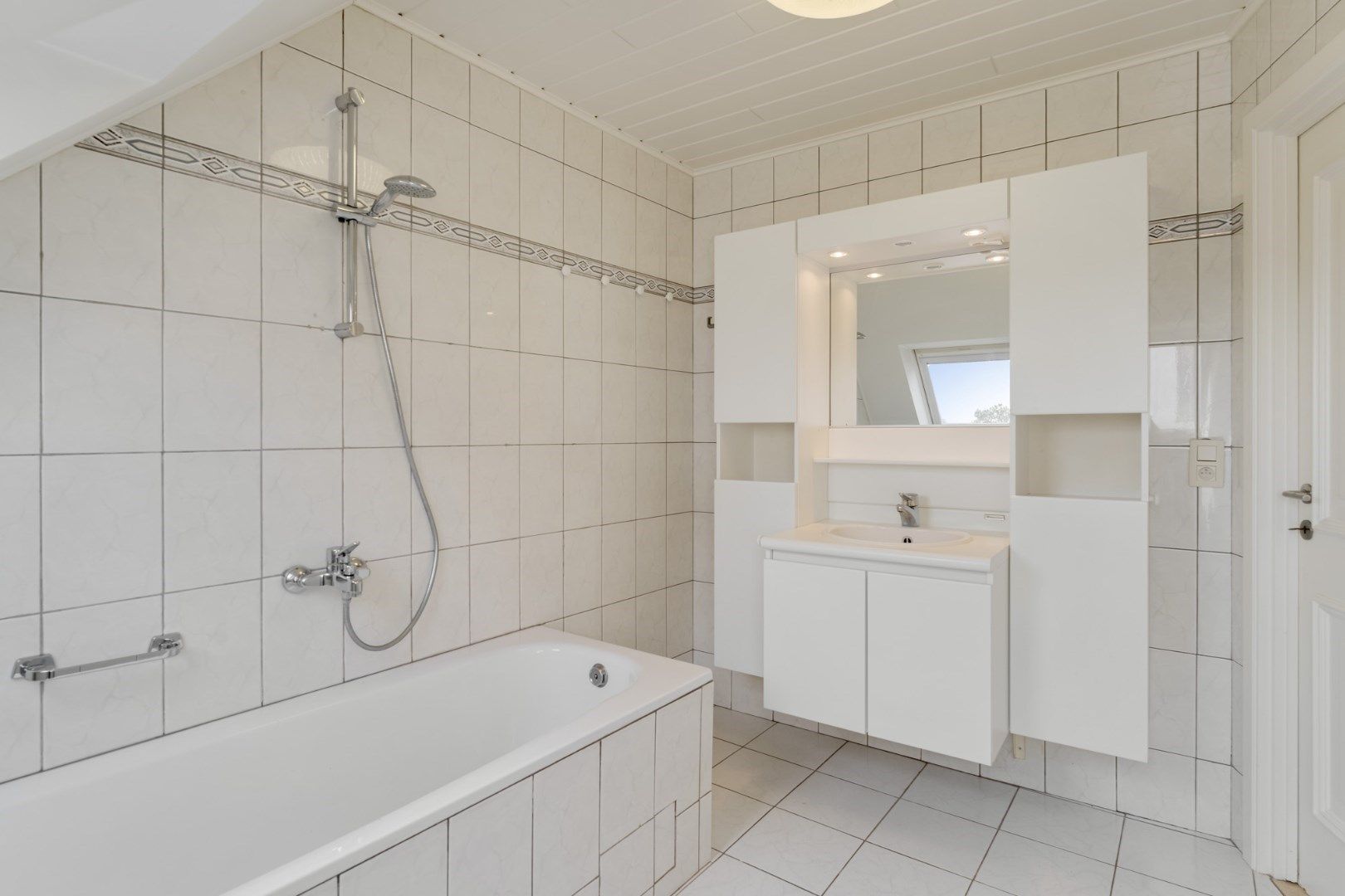 Goed verzorgd, gezellig duplex-appartement in het centrum met 2 slaapkamers, bureelruimte, terras foto 17