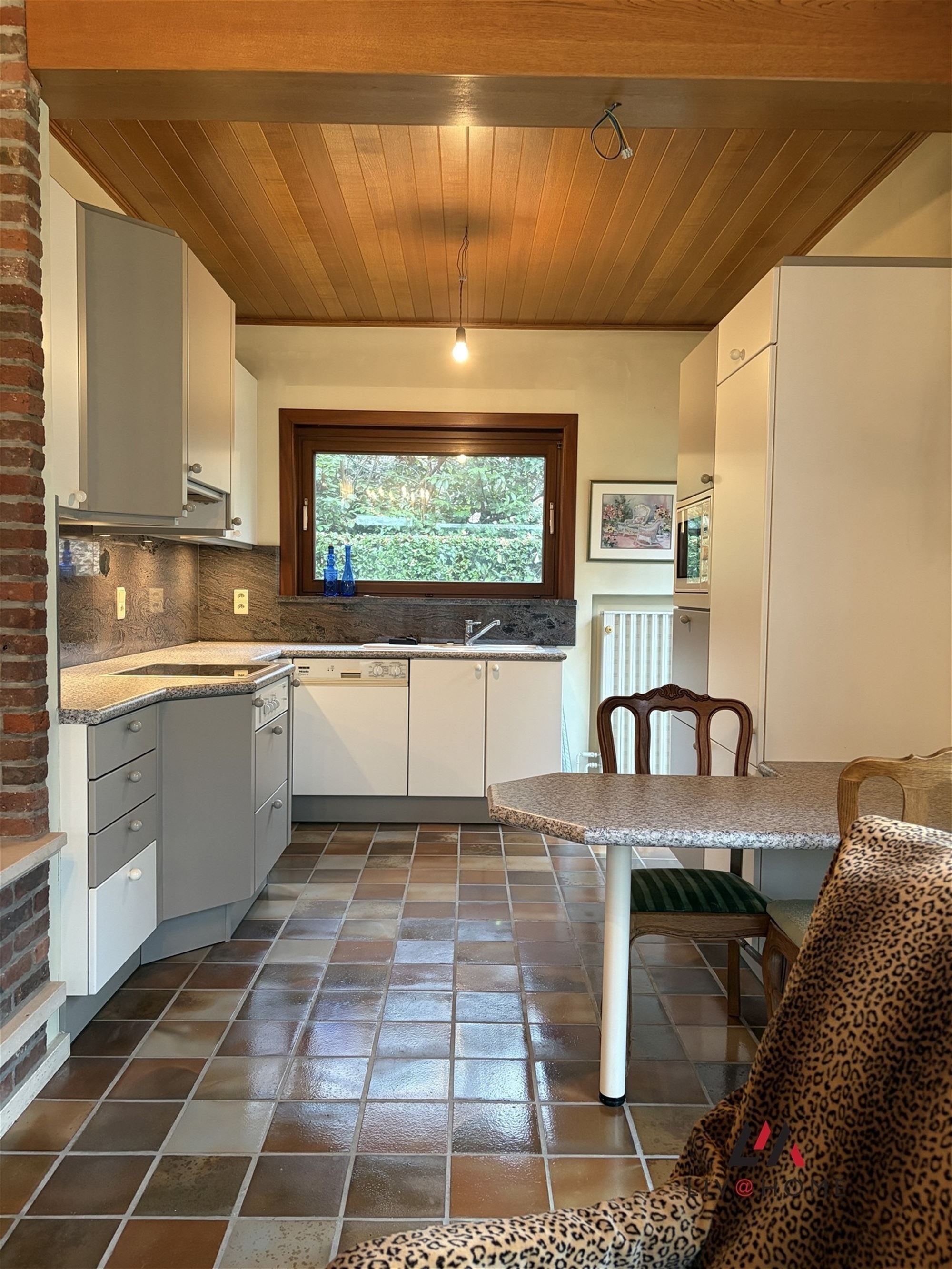 ZEER CHARMANTE VILLA MET OVERDEKT ZWEMBAD EN UNIEKE LIGGING! foto 8