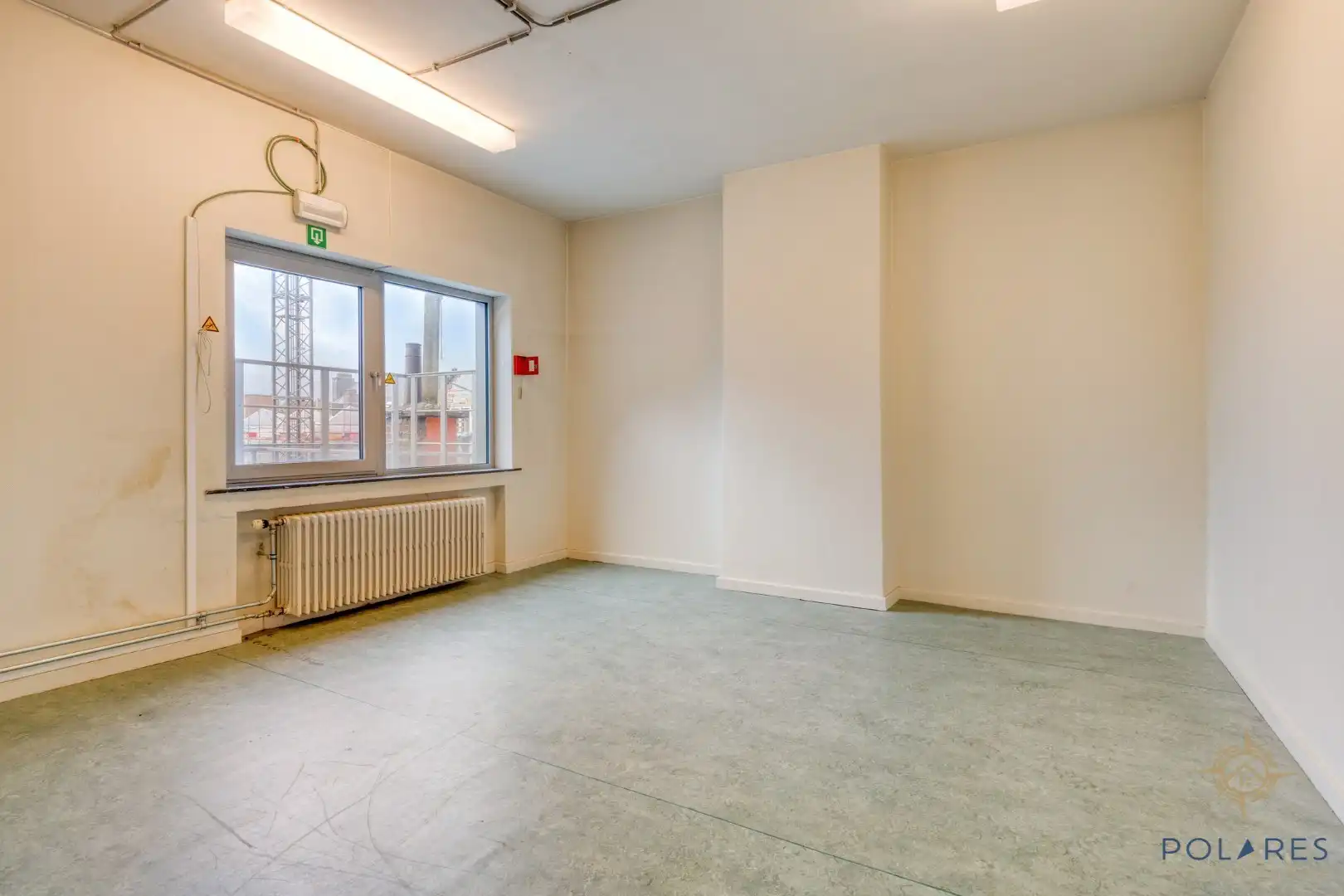 Zeer groot kantoorpand in de winkelstraat van Vilvoorde foto 24