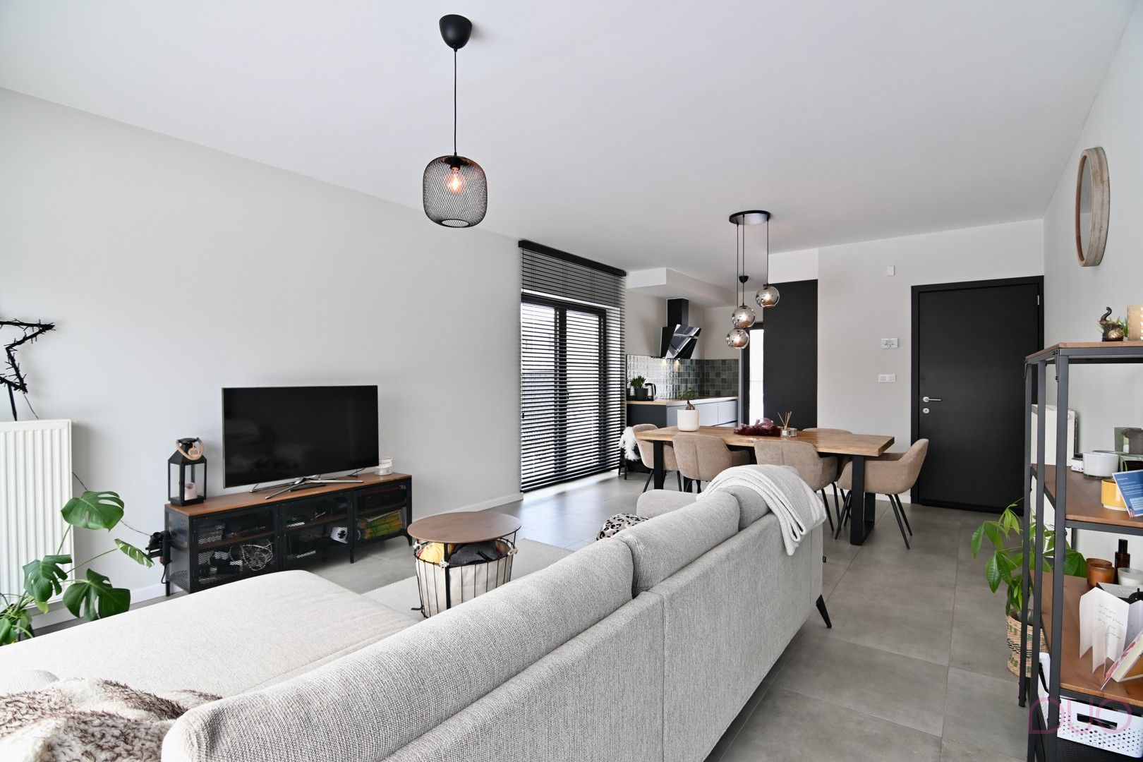 Instapklare halfopen bebouwing uit 2020 in Tongerse stadsrand. foto 3