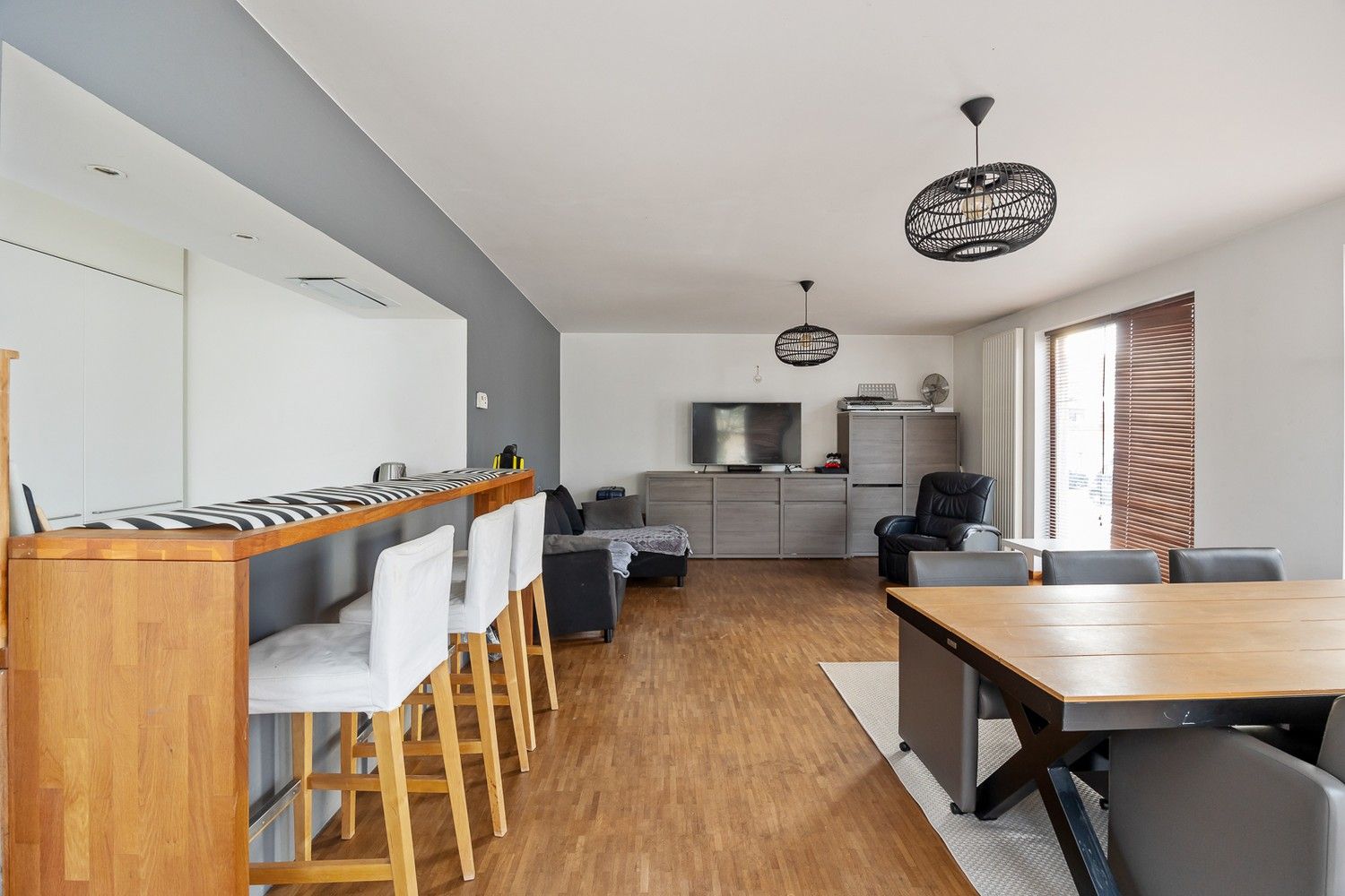 Stijlvol en modern appartement met 2 slaapkamers foto 3