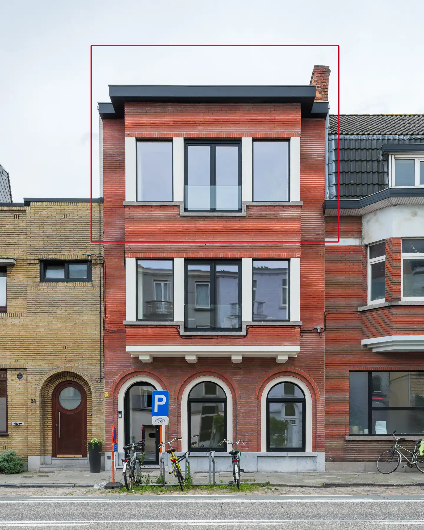 Kwalitatief gerenoveerd appartement nabij Dampoort foto 11
