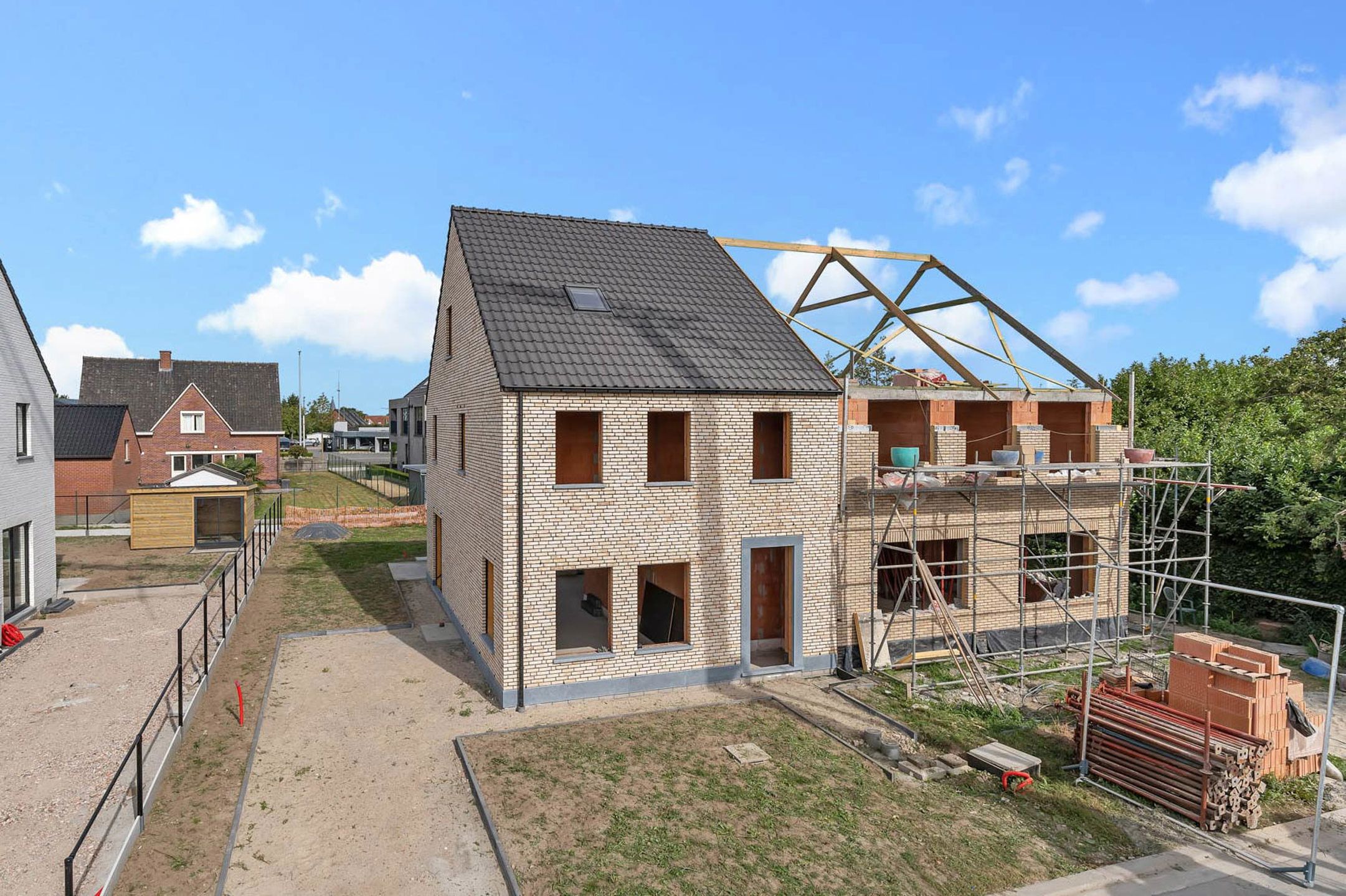 Ruime nieuwbouw HOB, water- en winddicht foto {{pictureIndex}}