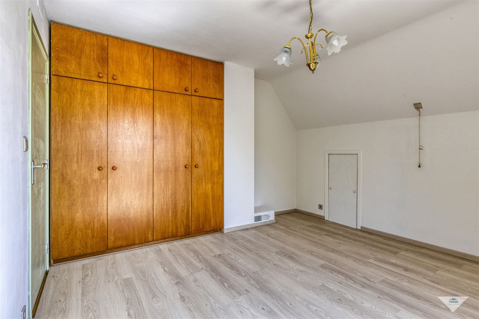 Ruime gezinswoning met 5 slaapkamers te Neerijse foto 9