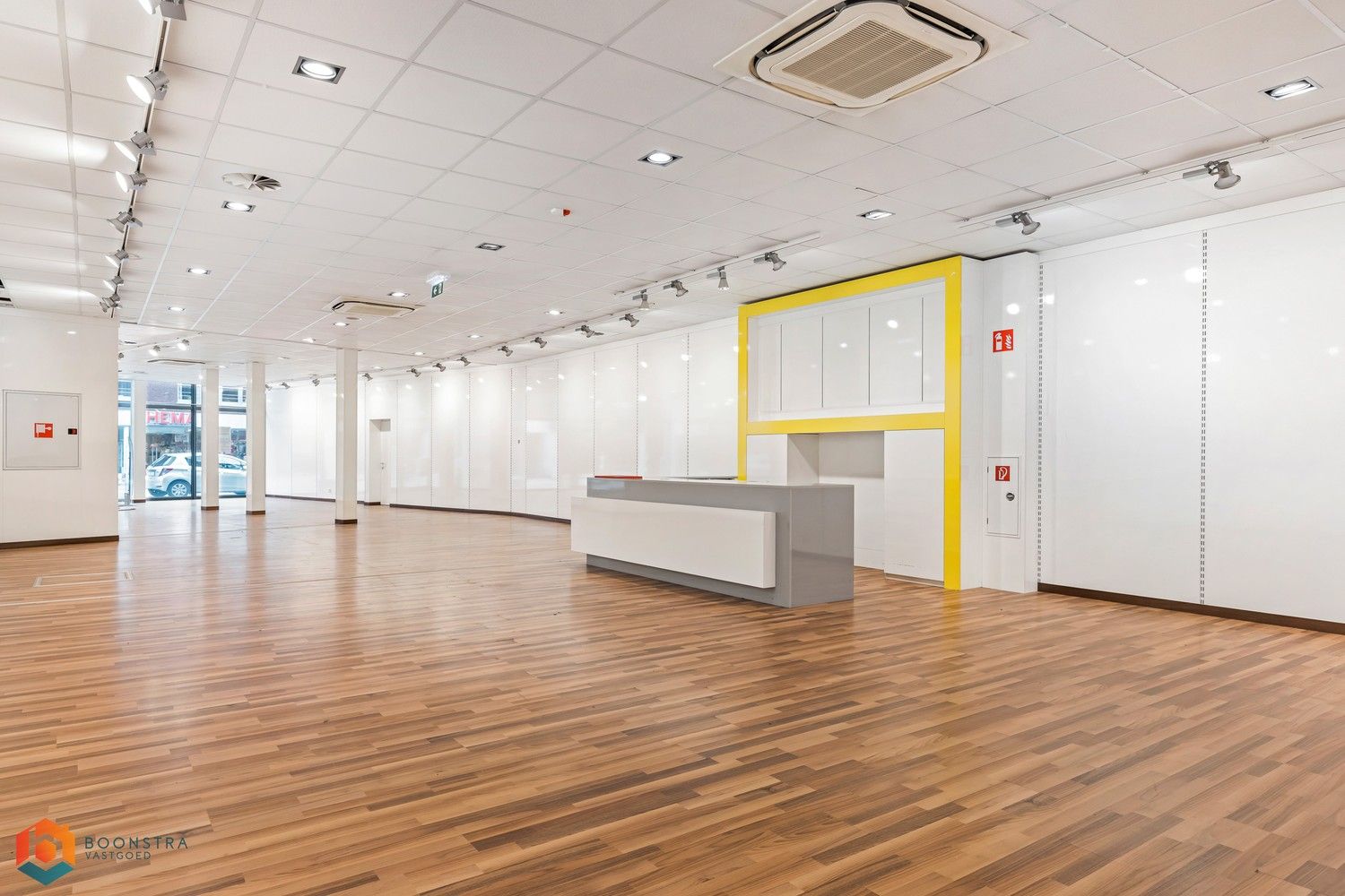 Ruim handelsgelijkvloers op een uitstekende locatie te Heist-op-den-Berg foto 9