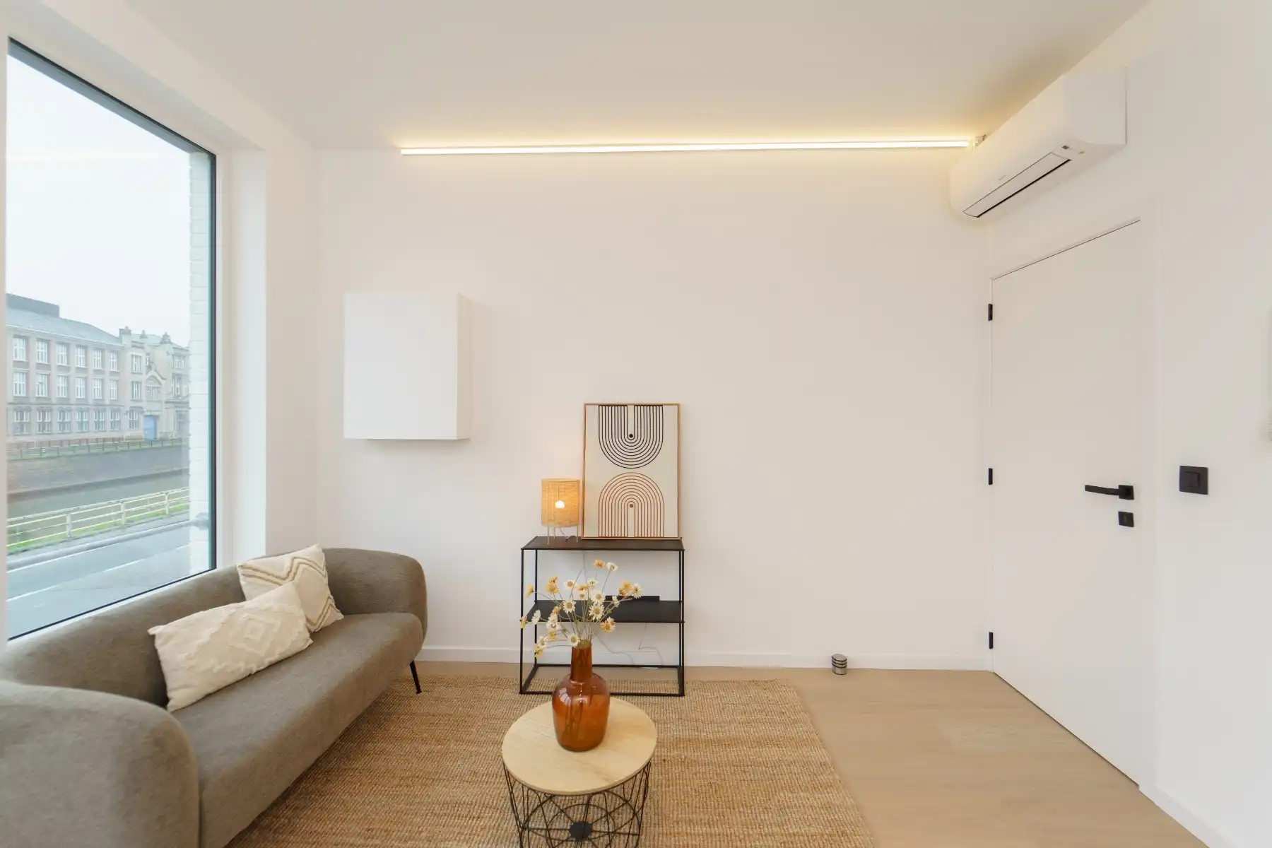 Gerenoveerd appartement (1 slaapkamer) met leuk terras foto 8