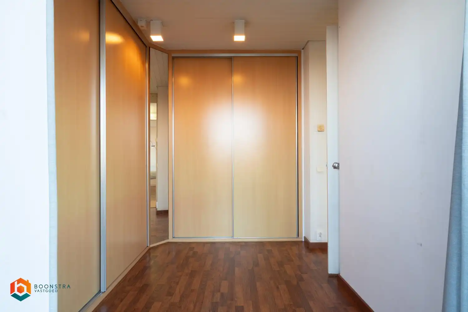 Exclusieve penthouse met 3 slpkrs, zéér riant terras (115 m²) en 2 autostaanplaatsen foto 15