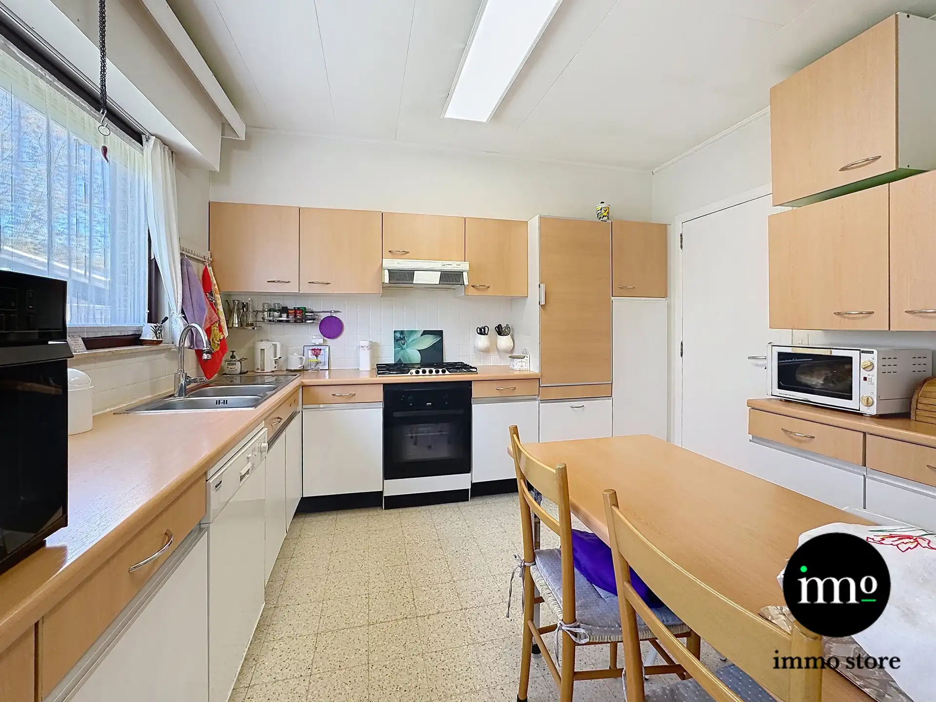 Charmante open bebouwing, bungalow, met veel potentieel! foto 9