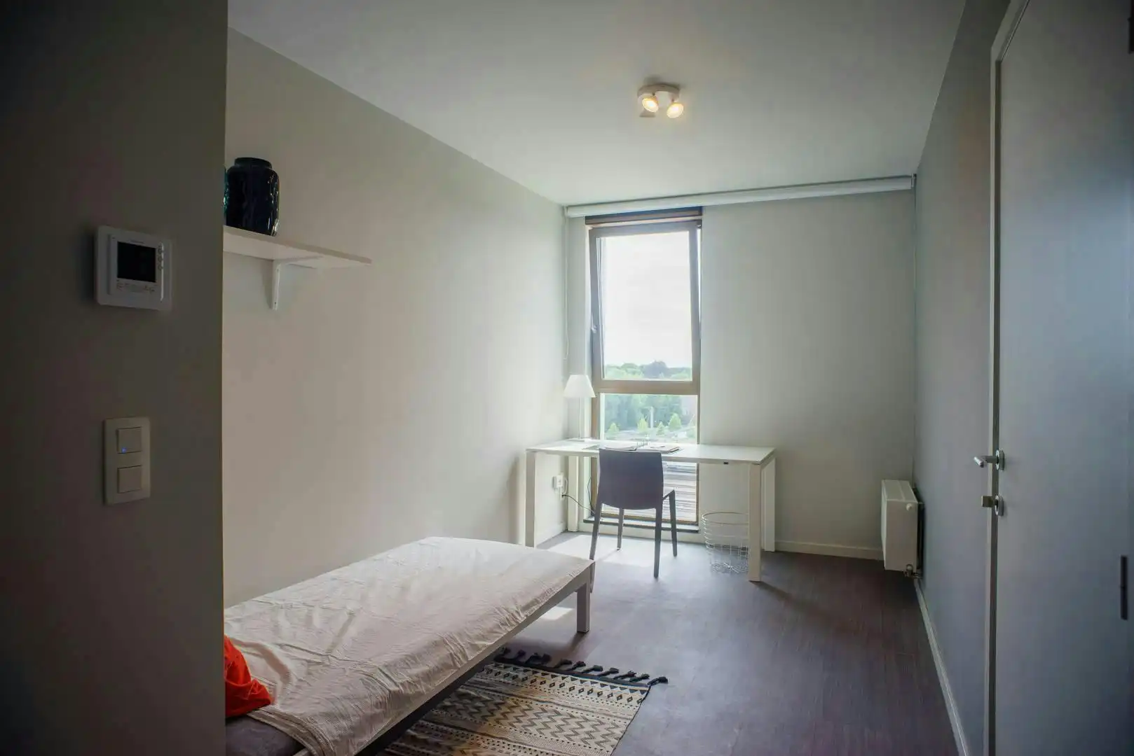 Studentenkamer te koop nabij het station en centrum Brugge foto {{pictureIndex}}