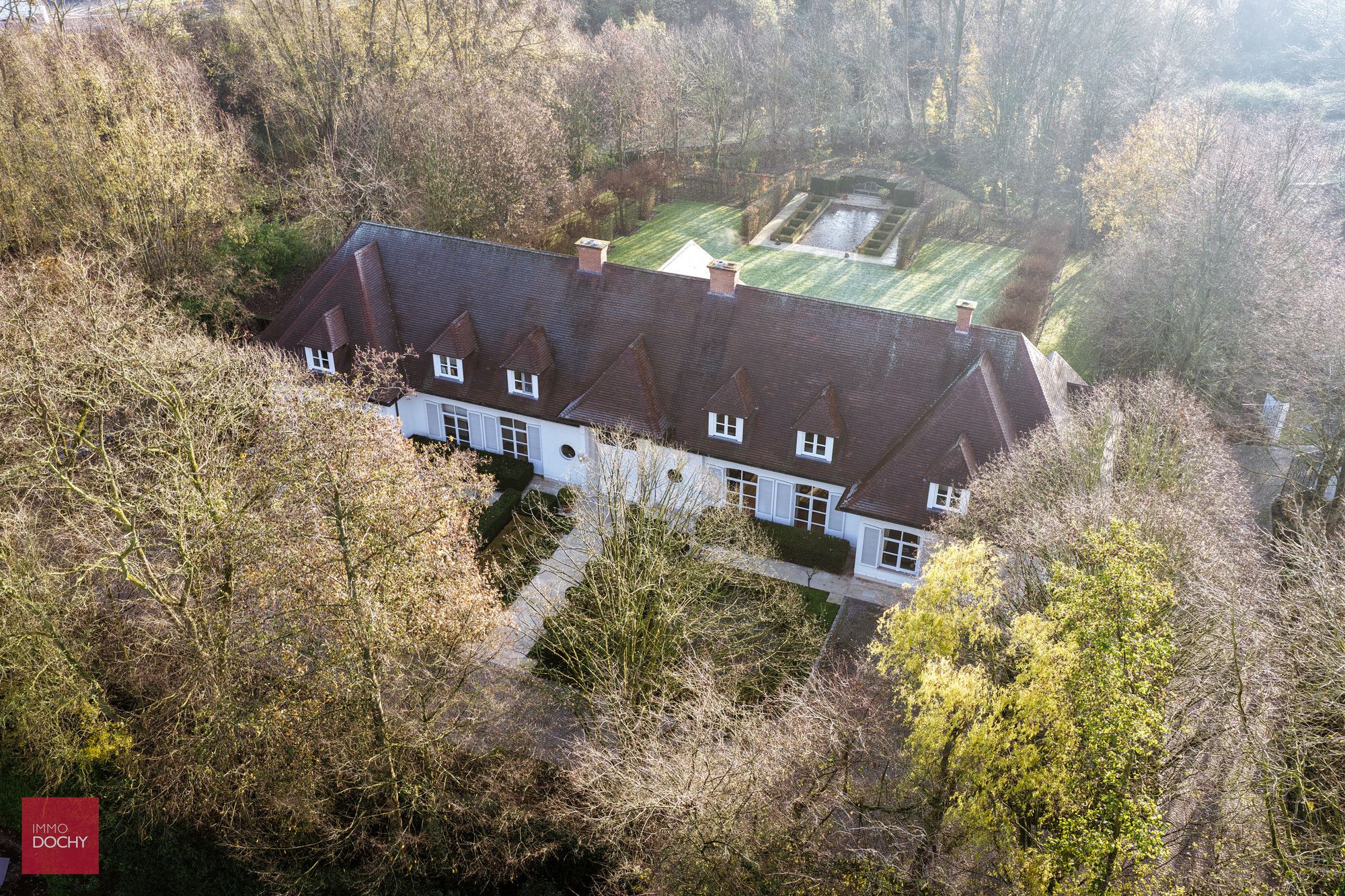 Zeer goed onderhouden ruime villa op ca. 4.000m² foto 3