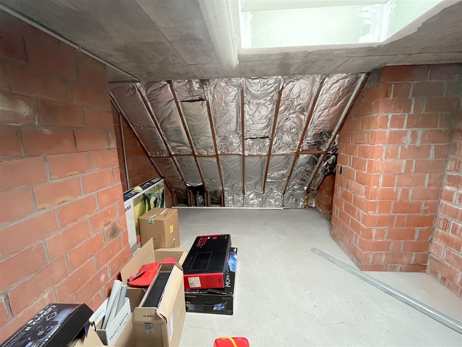 Rustig gelegen 2 slaapkamer appartement met garage foto 13