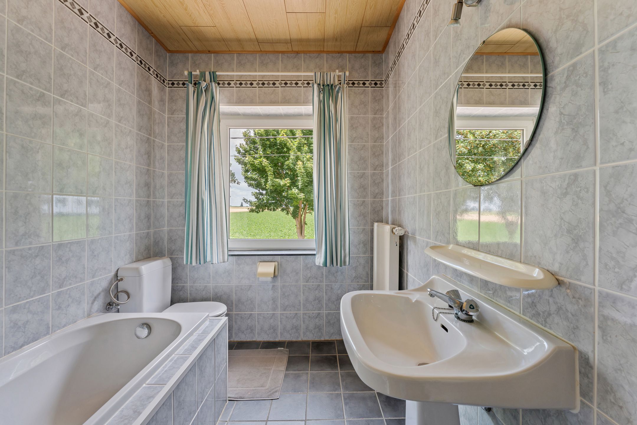 Vrijstaande woning in het landelijke Val-Meer foto 18