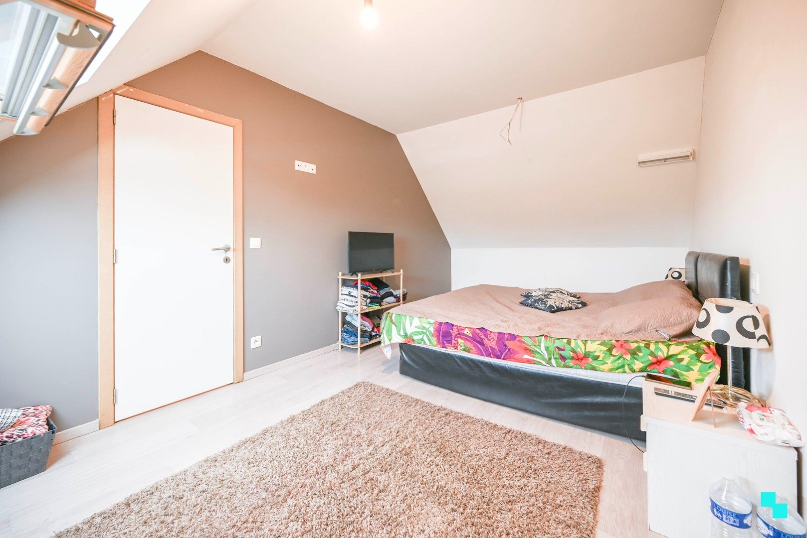 Duplexappartement nabij centrum Oostrozebeke foto 10