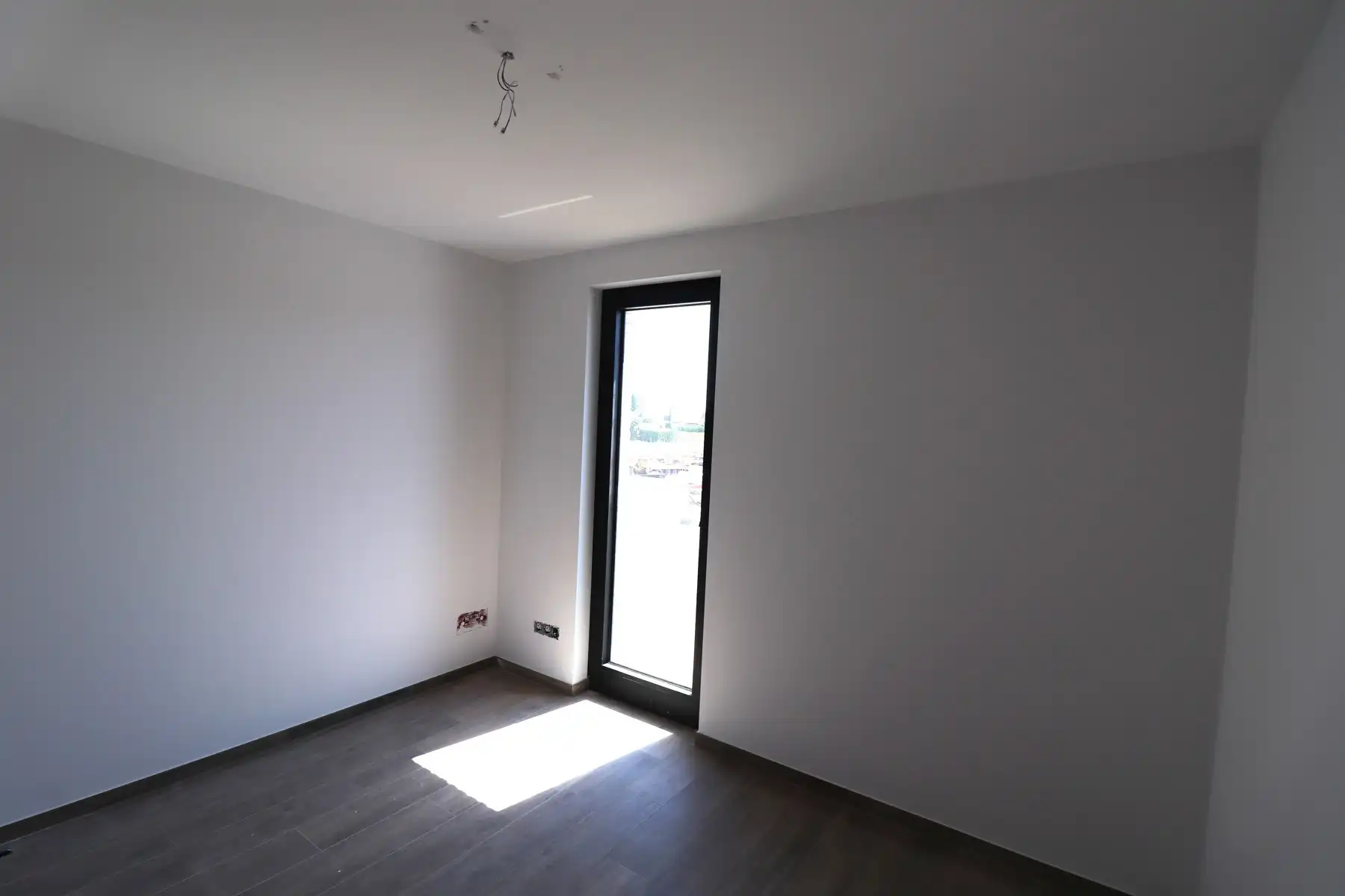 Energiezuinige nieuwbouwwoning met 4 slaapkamers, tuin en carport. foto 8