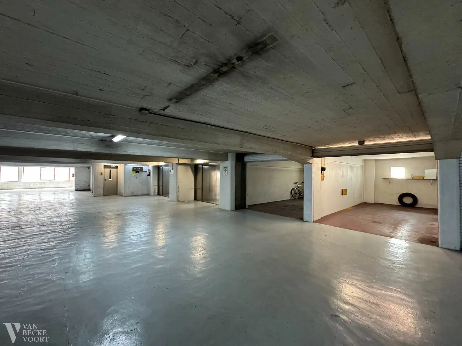 Garagebox nr.73 - Parking Ritz foto 8