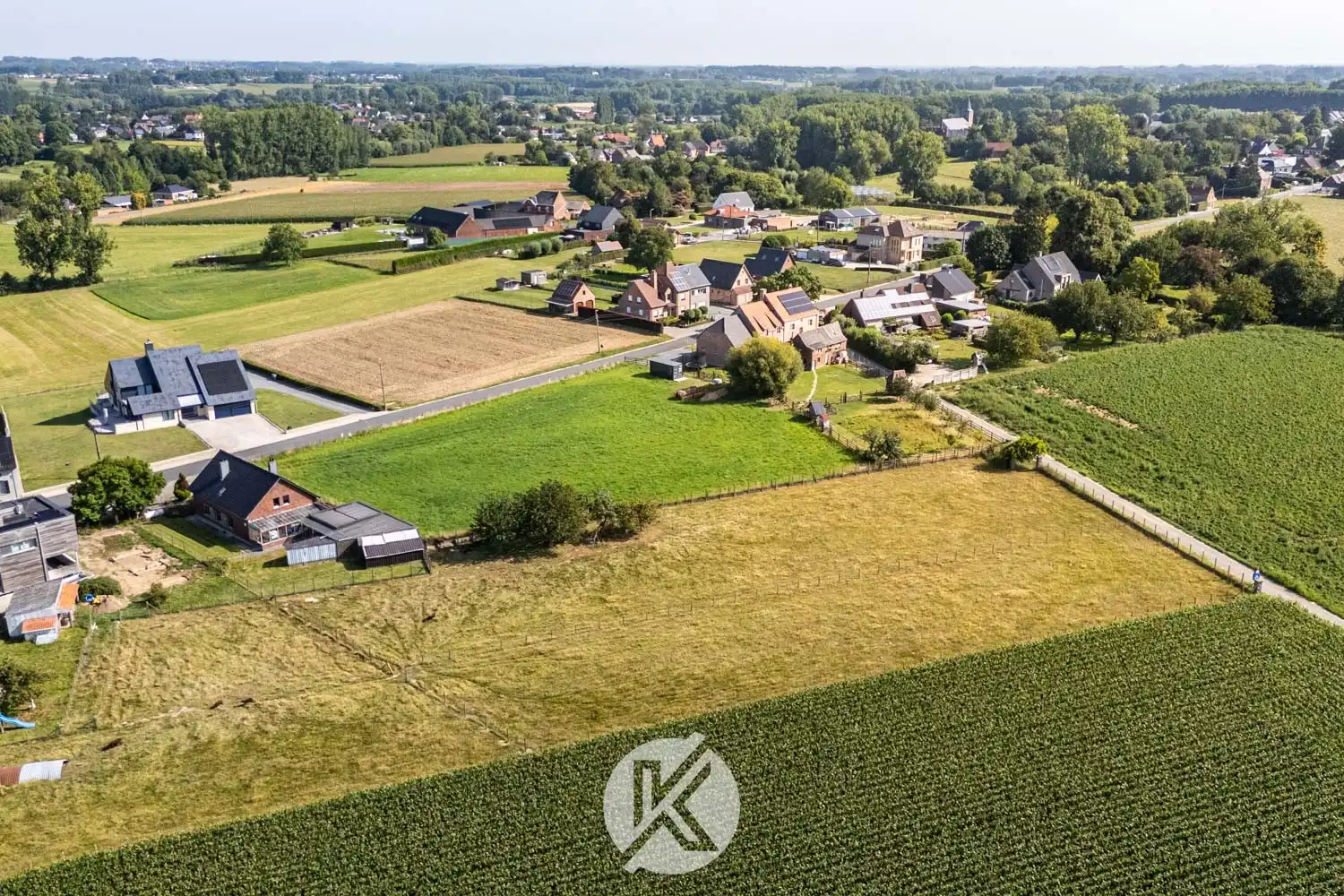 Vrijstaande woning met renovatiepotentieel foto 5