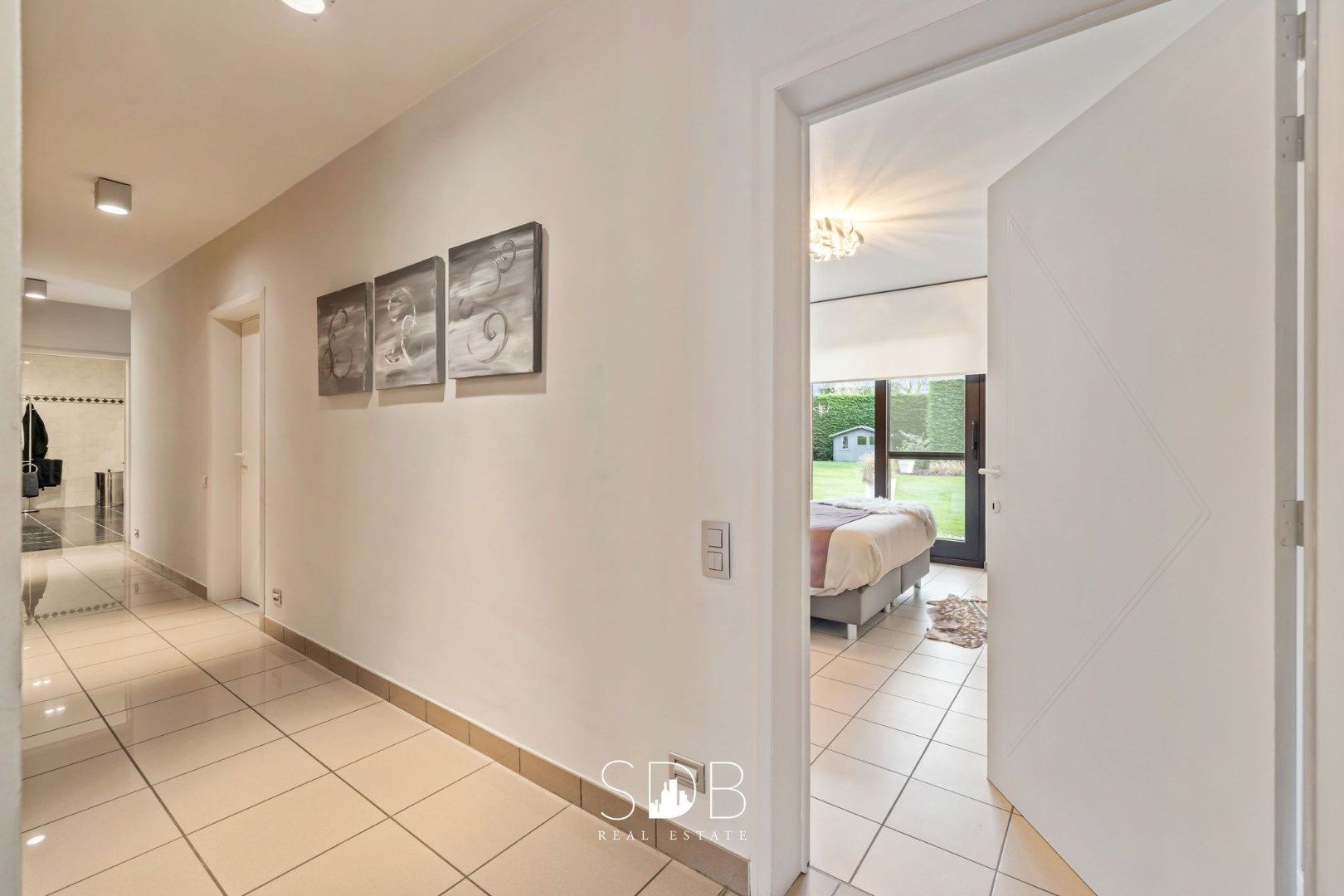 Prachtige ruime villa met gezinstuin + appartement op 2.135m² foto 11