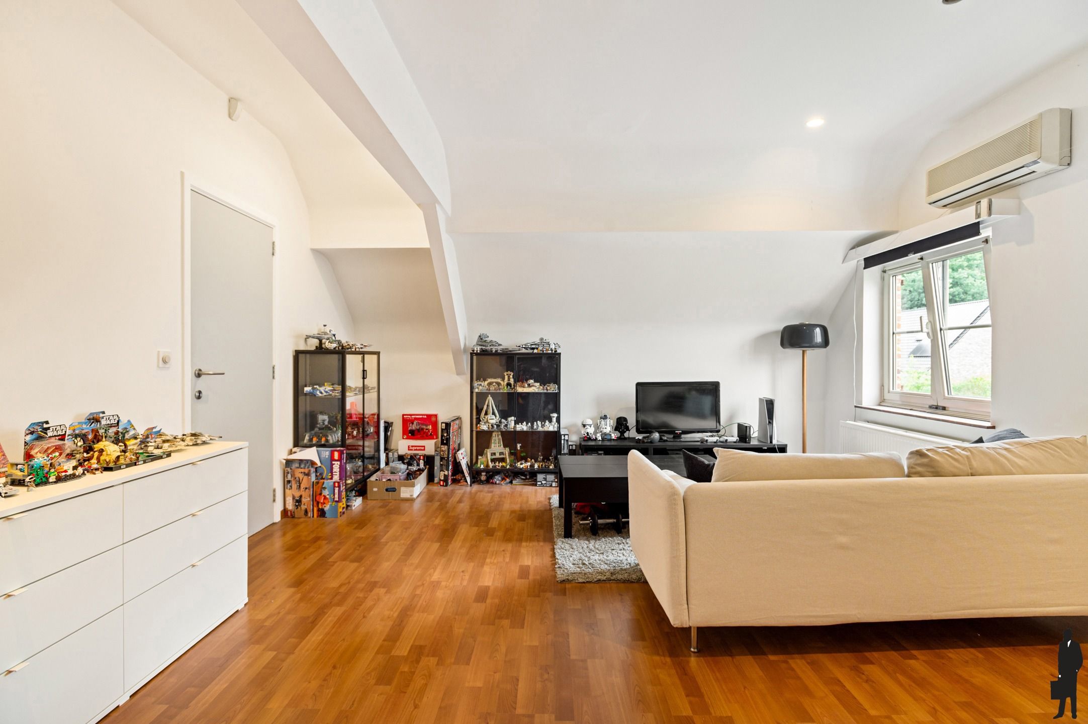 Uitstekend gelegen villa foto 19
