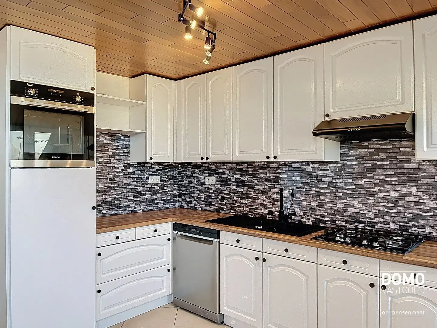 INSTAPKLAAR  DUPLEXAPPARTEMENT MET 2 SLAAPKAMERS OP GOEDE LOCATIE IN KURINGEN foto 5