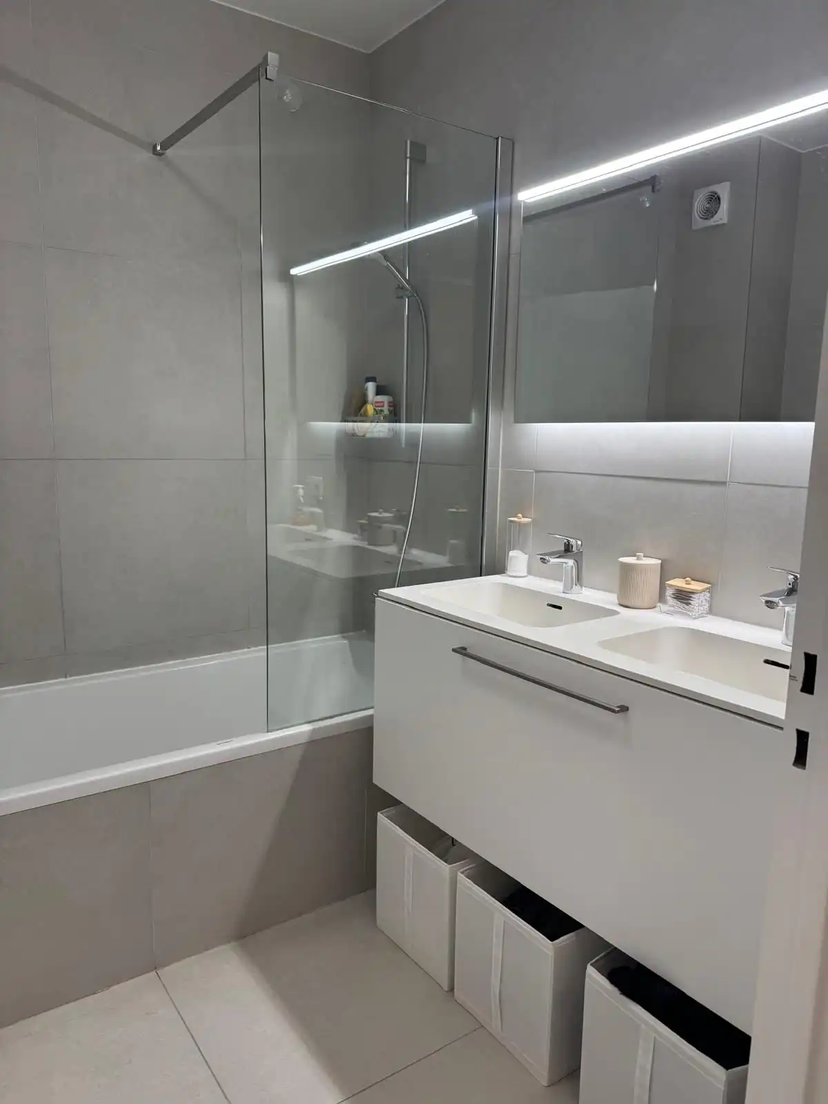 Mooi gerenoveerd 2 slaapkamer appartement foto 13