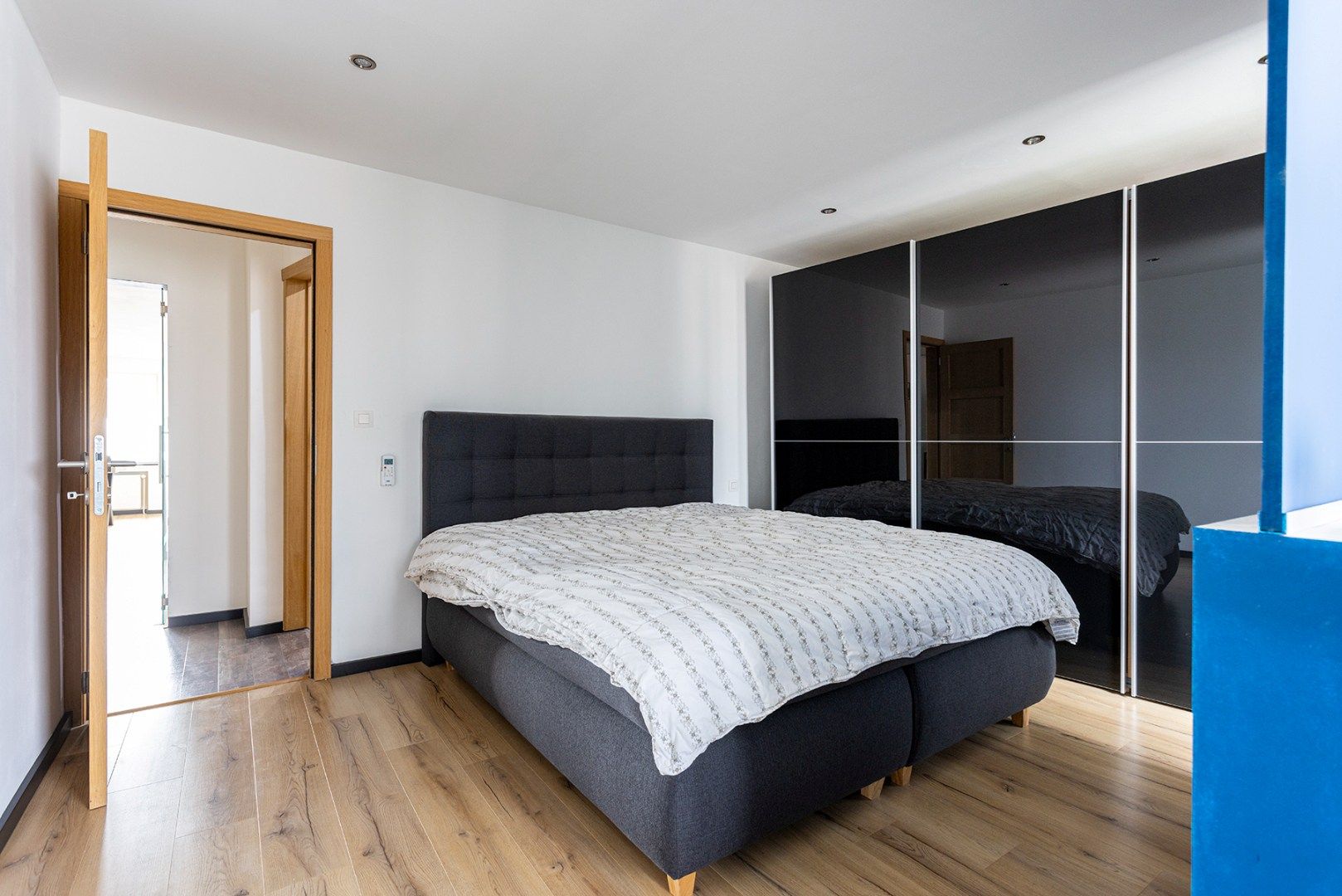 Instapklaar appartement (119m²) met 2 slpk en garage! foto 9