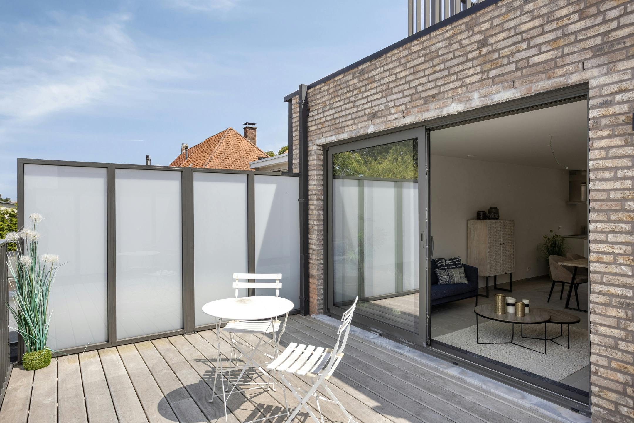 INSTAPKLAAR BEN-APPARTEMENT IN BAZEL MET 3 SLAAPK. + TERRAS foto 20