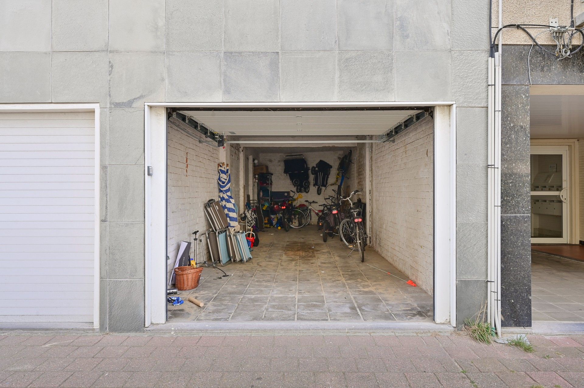 Lichtrijk hoekappartement met panoramisch zeezicht foto 19