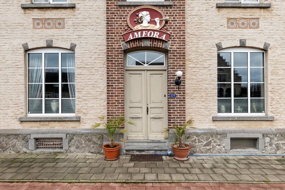 AUTHENTIEKE EIGENDOM MET KARAKTER, TUIN EN COMMERCIËLE MOGELIJKHEDEN foto 26