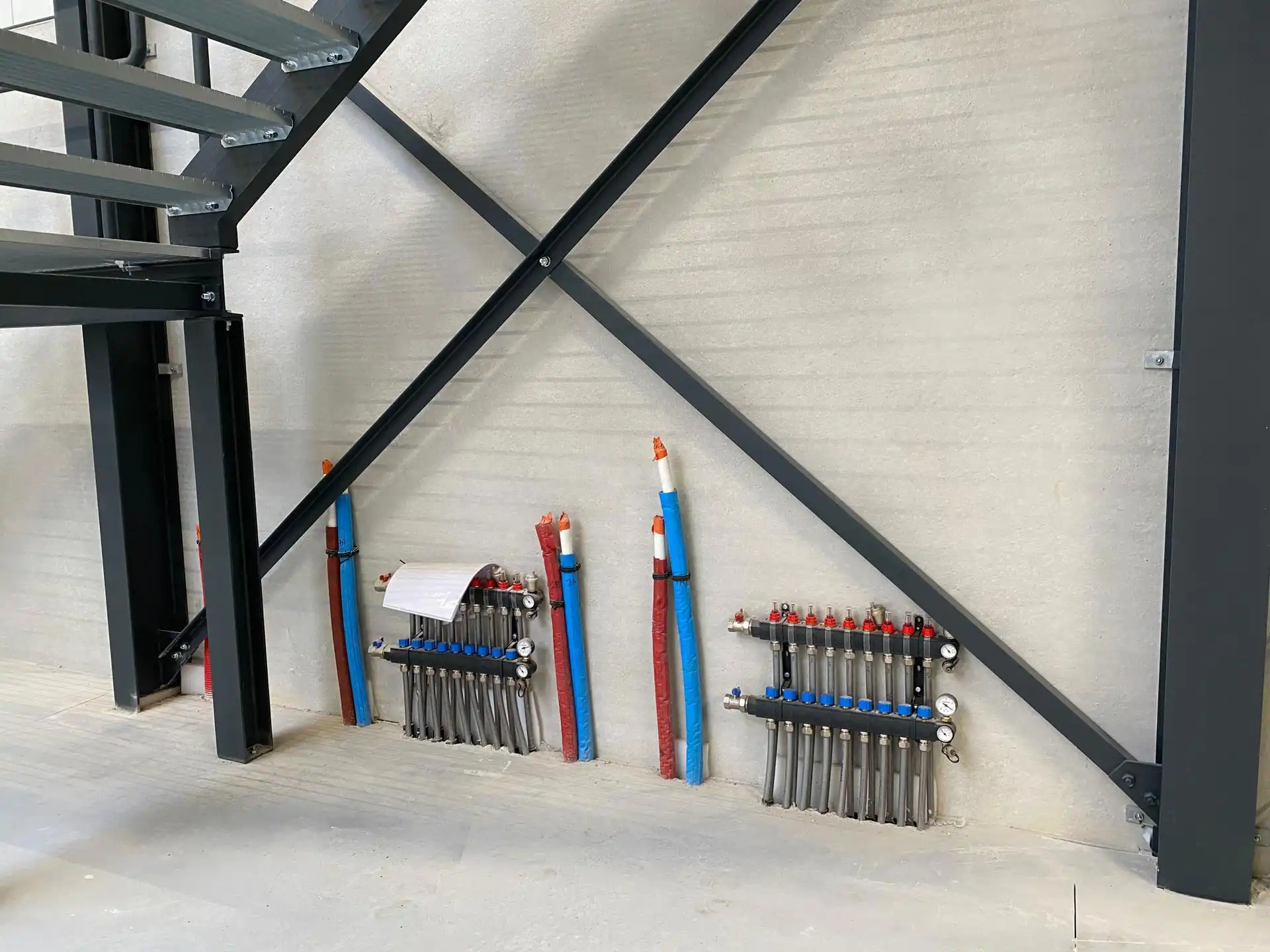 Nieuwbouw KMO-unit met 6 autostaanplaatsen te Beerse. foto 9