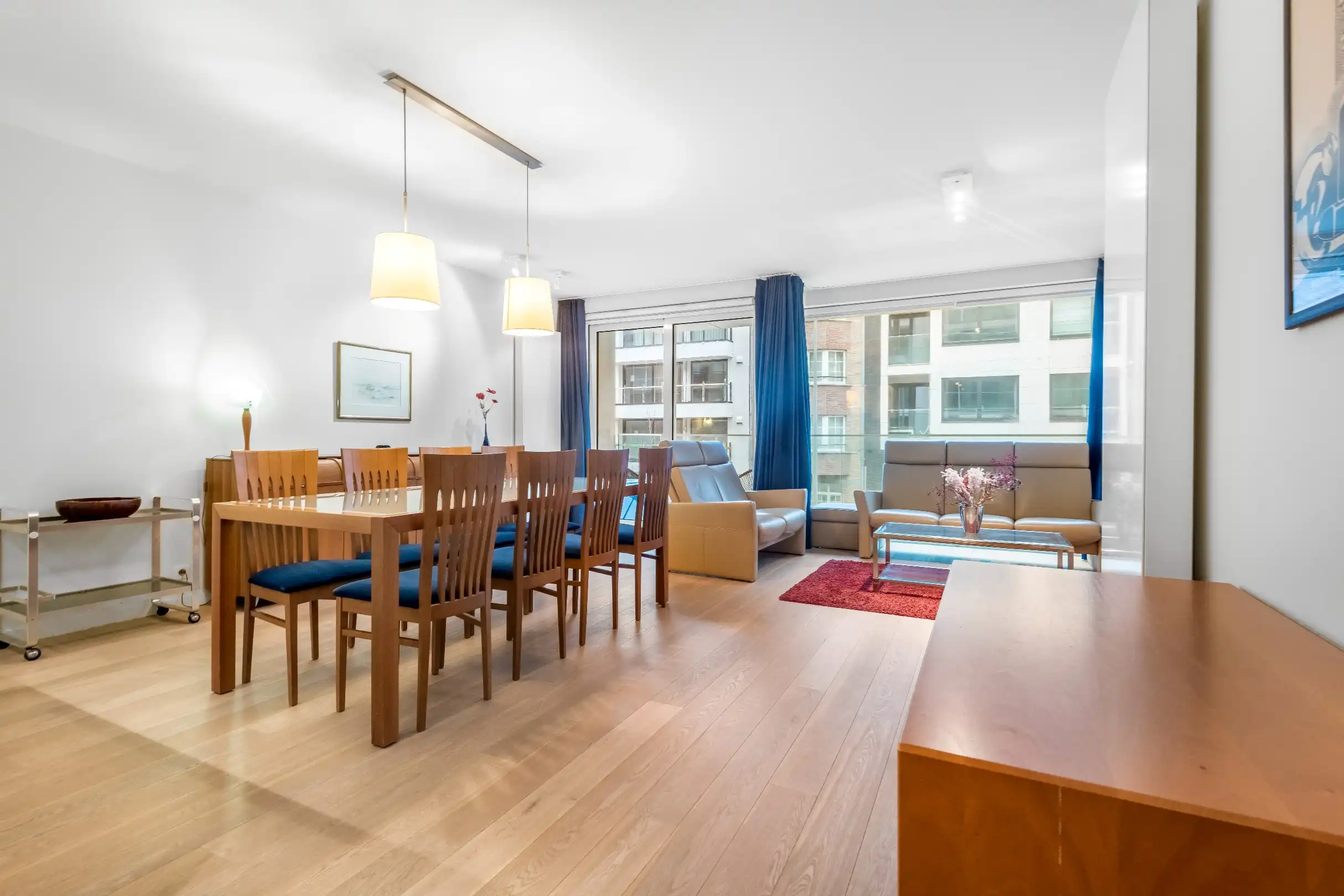 Recent, zuid-west gericht appartement gelegen op wandelafstand van de Zeedijk en het Rubensplein foto 2