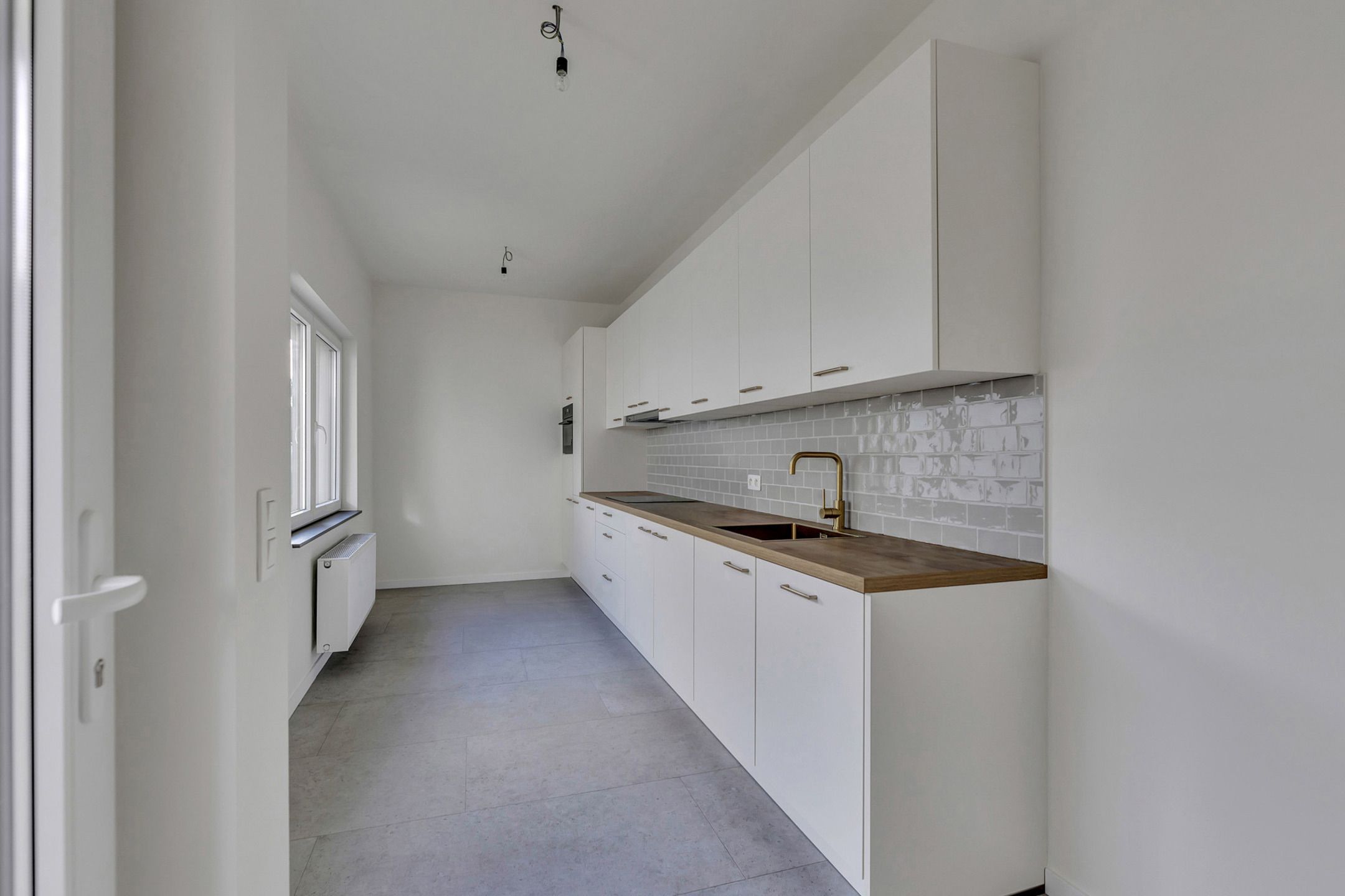 Volledig gerenoveerde woning met 4 slpks en tuin foto 8