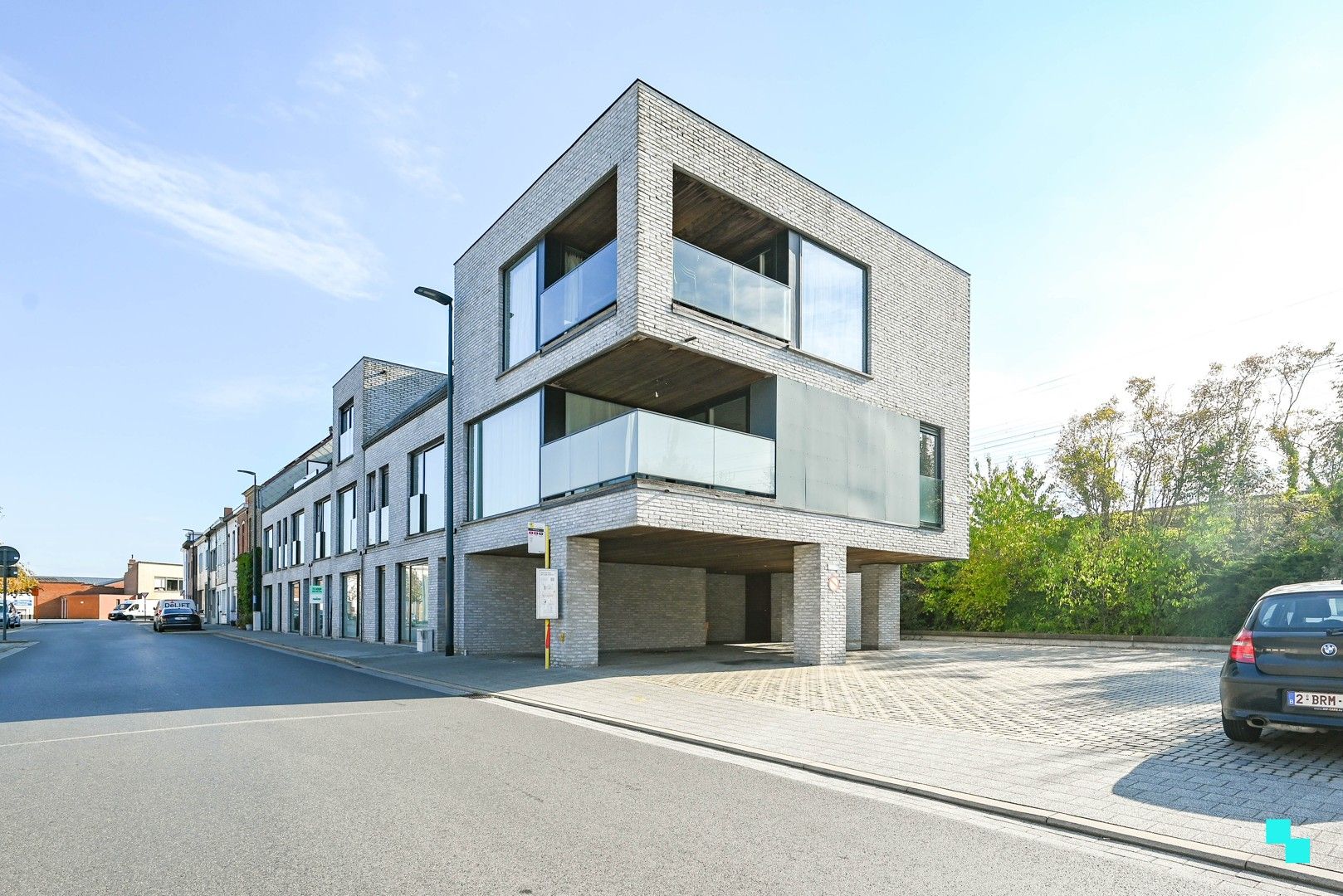 Lichtrijk appartement te huur nabij centrum Harelbeke foto {{pictureIndex}}
