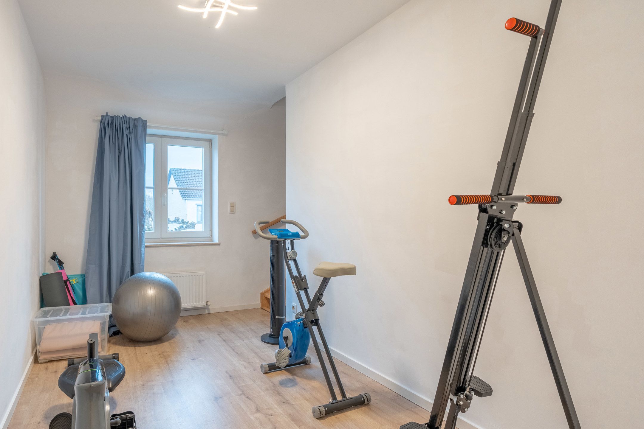 Recente energiezuinige gezinswoning te centrum Vosselaar! foto 24