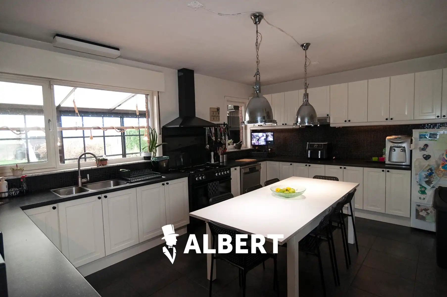 Charmante gezinswoning met veel ruimte en comfort! foto 7