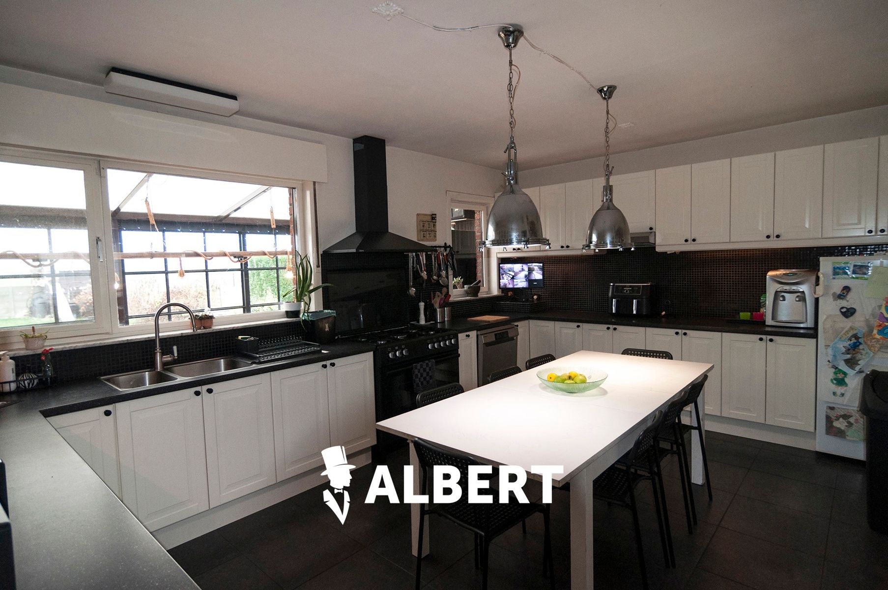 Charmante gezinswoning met veel ruimte en comfort! foto 7