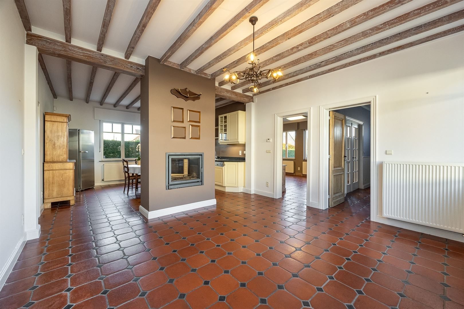 Exclusief landhuis met multifunctioneel bijgebouw foto 7