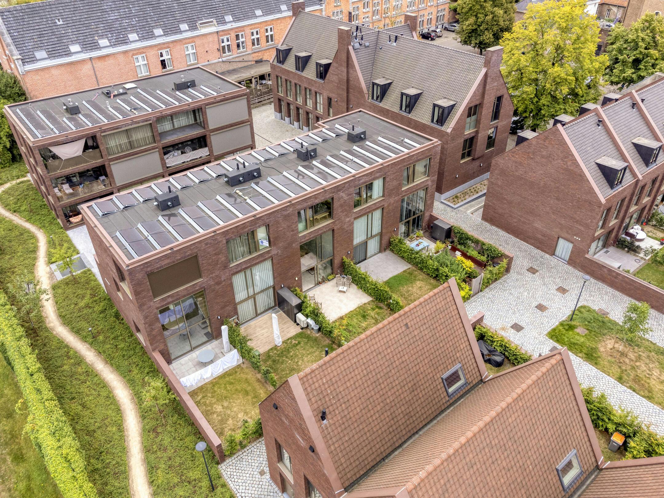 Moderne en energiezuinige woning te koop in Oud-Rekem foto 14